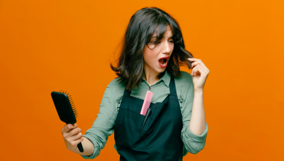 CADUTA DEI CAPELLI: CONSIGLI PER PREVENIRLA E PRODOTTI UTILI