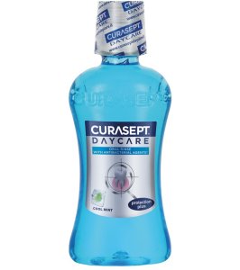CURASEPT COLLUTORIO DAYCARE PROTECTION PLUS MENTA FREDDA 500ML